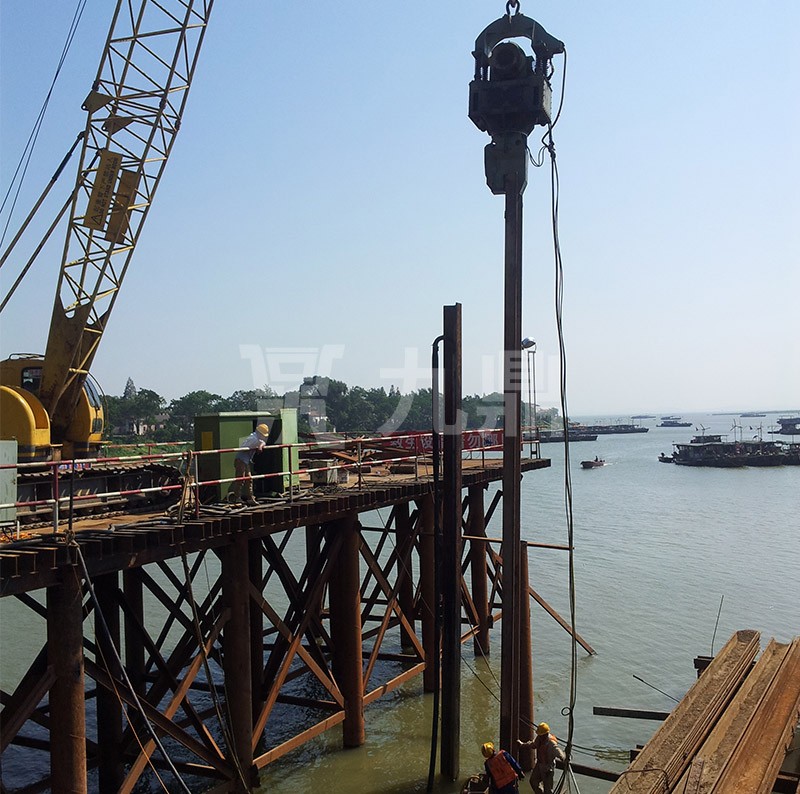 中鐵十局巢湖旅遊大道杭埠河大橋菠萝蜜黄色网